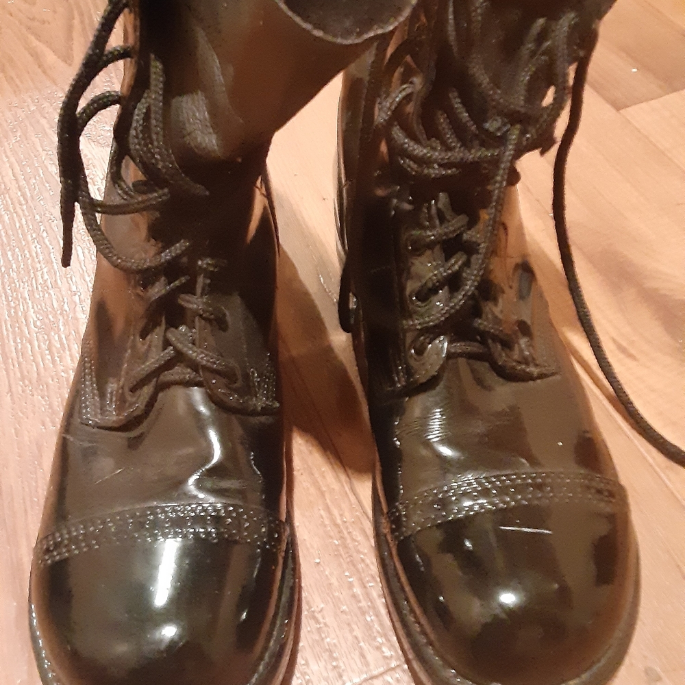 Genuine leather boots